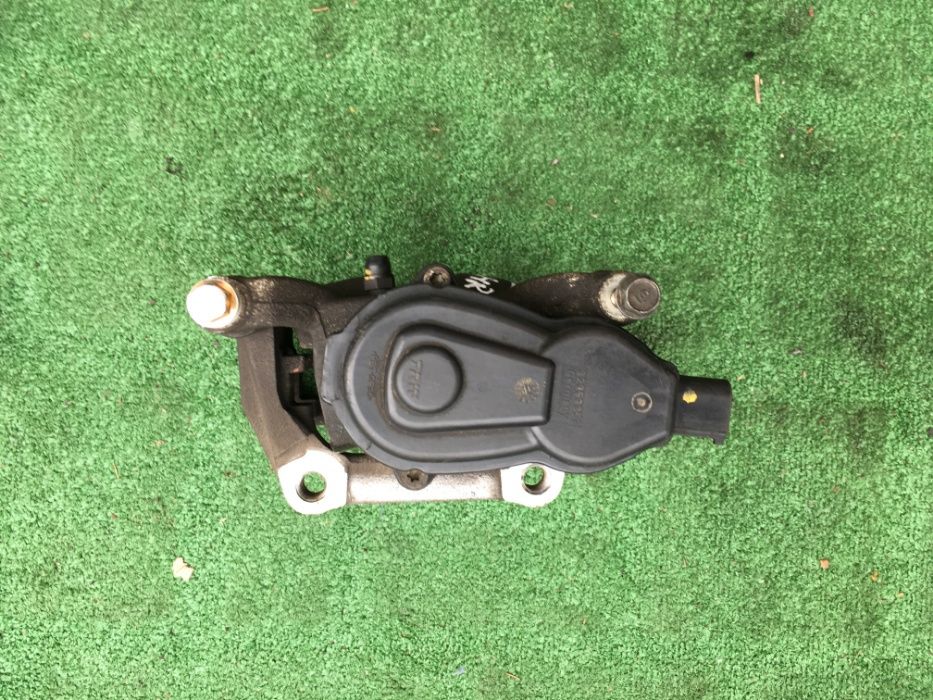 Honda HRV HR-V II 2015- Zacisk Hamulcowy Tył