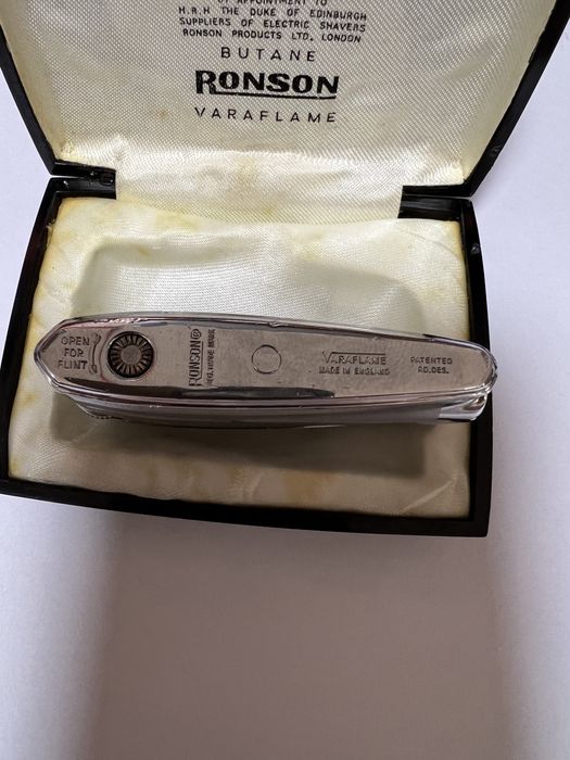 Isqueiros Vintage a  gás Rowenta Noblesse  e  Ronson Varaflame