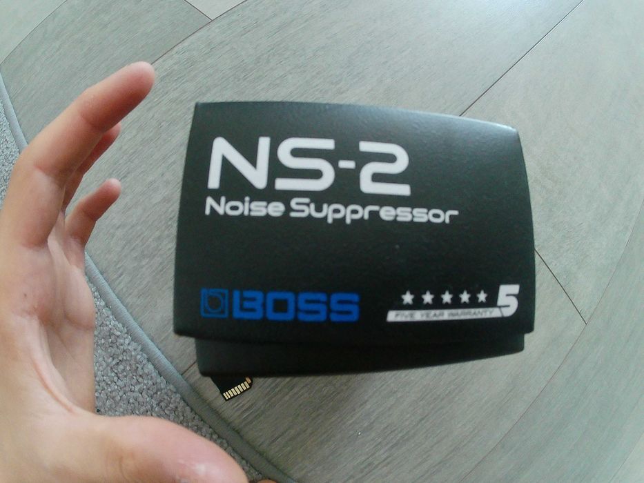 Boss NS-2 Noise Suppressor — Caixa e Manuais Originais