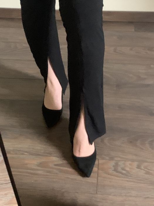 czarny wiązany kombinezon