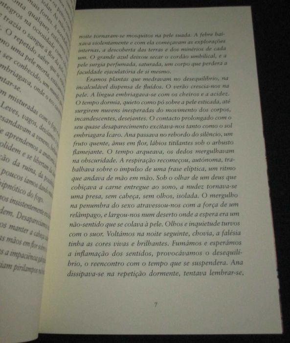 Livro Á Guitarra Mécia Mouzinho de Albuquerque 1932