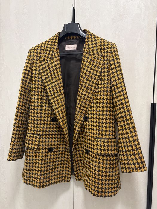 Костюм  THE COAT жакет + спідниця