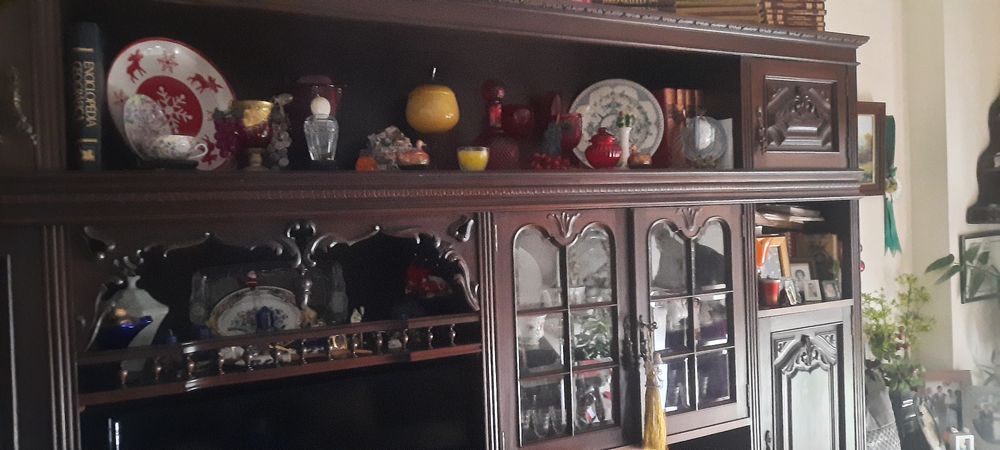 Móvel sala de jantar em madeira pura