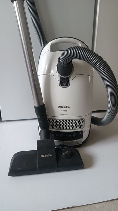 Пилосос Miele S8340