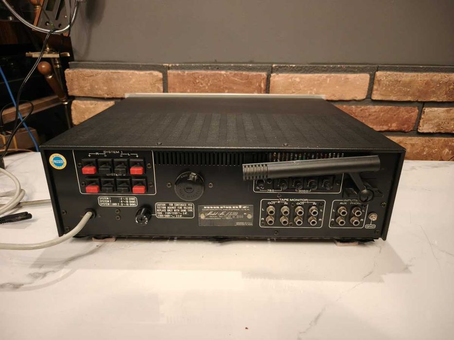 MARANTZ Model 1550 ! Znakomity amplituner Vintage ! Wysoki model !
