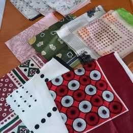 10 Lenços de mão vintage novos com portes incluidos *