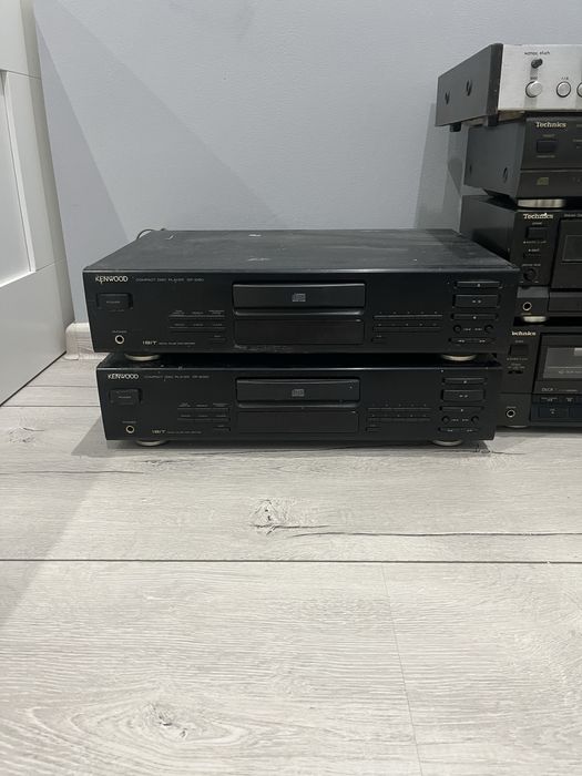 Odtwarzacze kasetowe, Odtwarzacze CD, Wzmacniacz dźwięku Opis!