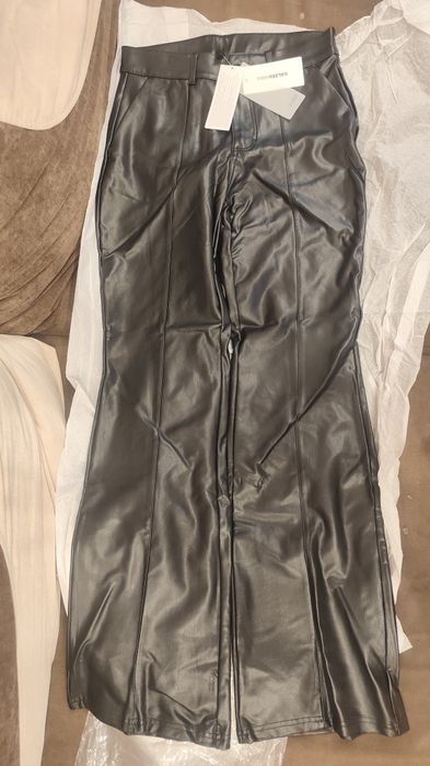 Calzedonia шкіряні кльош брюки штани утеплені шріка