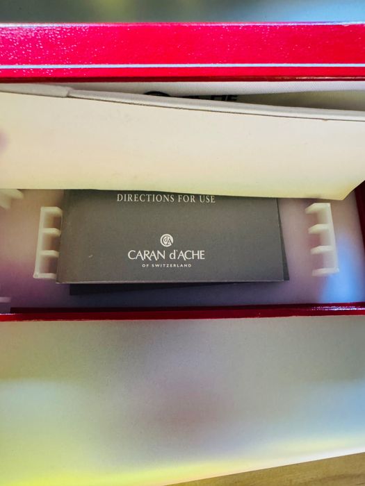 Caneta Caran d’Ache