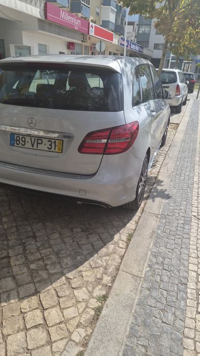 Mercedes-benz B-200