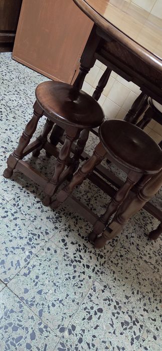 Mesa de jantar redonda