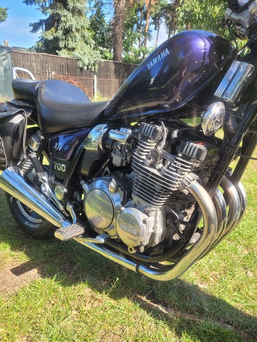 YAMAHA XJ700 maxim