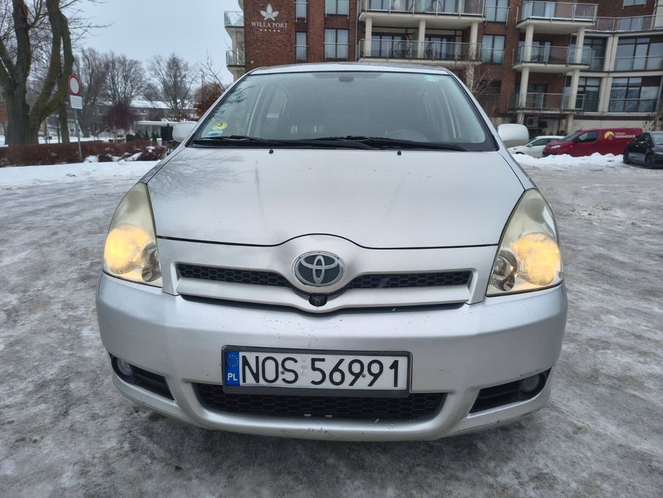 Toyota Corolla Verso Polift