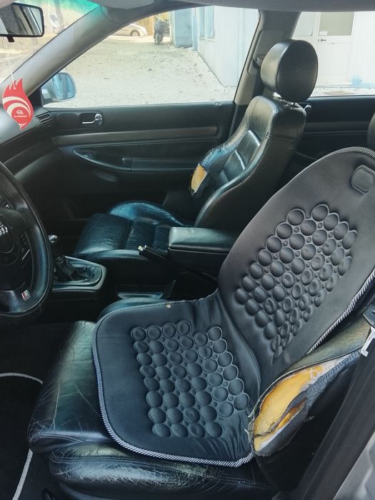 Audi A4 1.9 ano 97 — photo 4