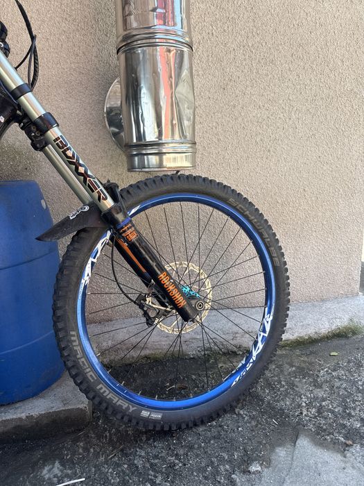 bike de downhill Specialized demo 8