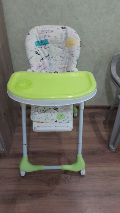Крісло дитяче для годування.