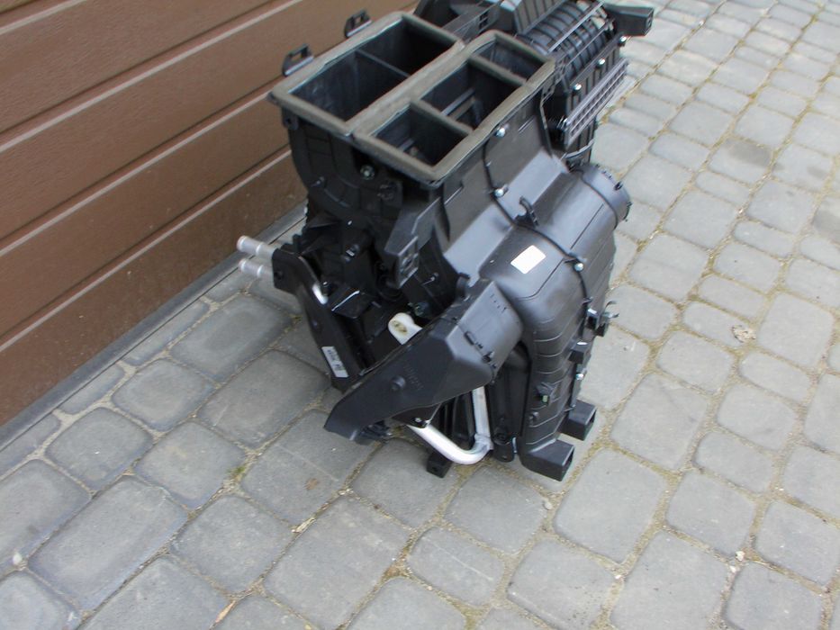 Hyundai bayon  nagrzewnica kompletna europa