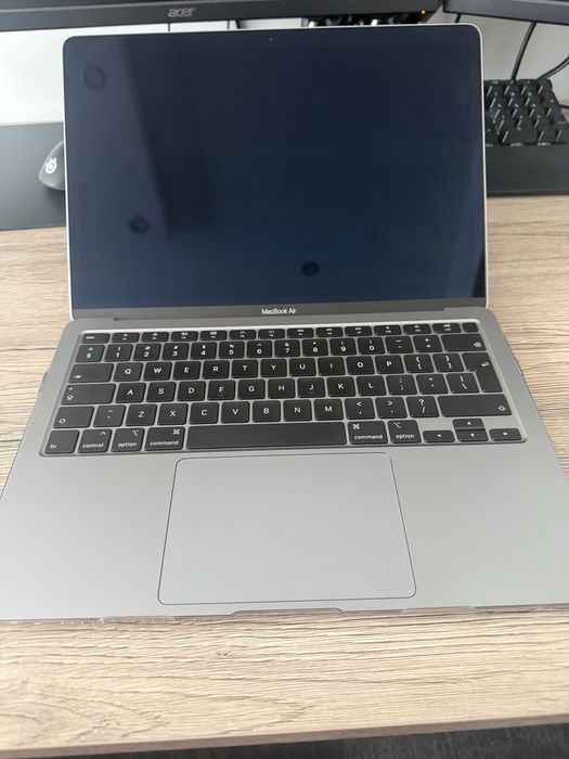 MacBook Air A2179 13” Retina / SSD / Stan bardzo dobry