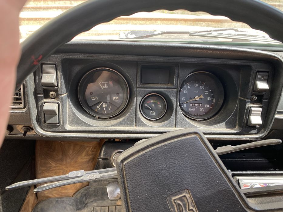 Lada 2105 Читати опис.