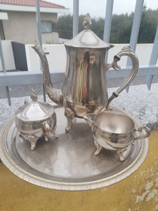 Serviço  de chá  em  casquinha435682629377085441