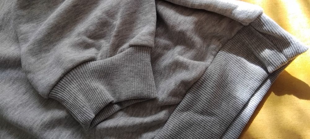 Reserved nowa bluza dresowa chłopięca r. 170