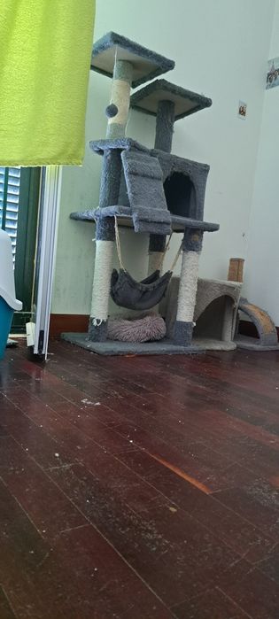 Árvore Arranjador de Gatos 170cm