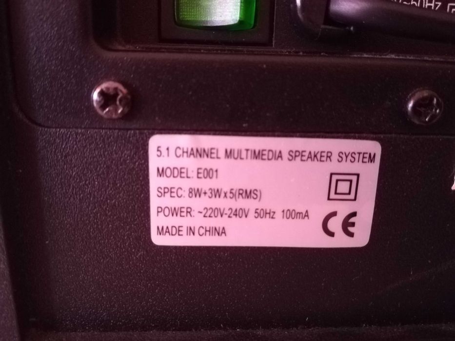 Colunas 5.1 Channel Multimedia Speaker System