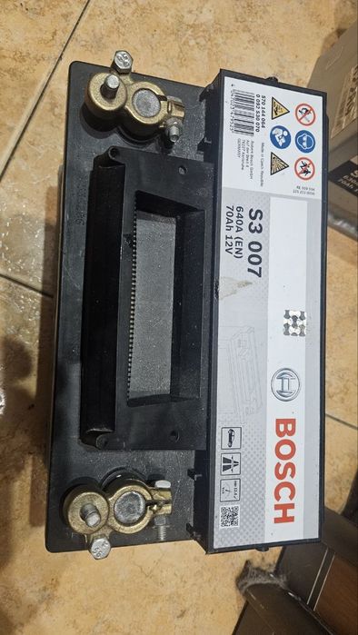 Автомобильный аккумулятор BOSCH S3 007 640A  70ah 12V