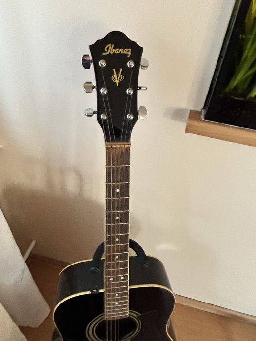 Gitara ibanez 2012