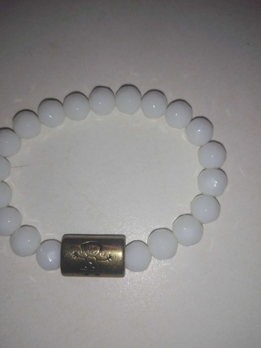 Pulseira com pedras