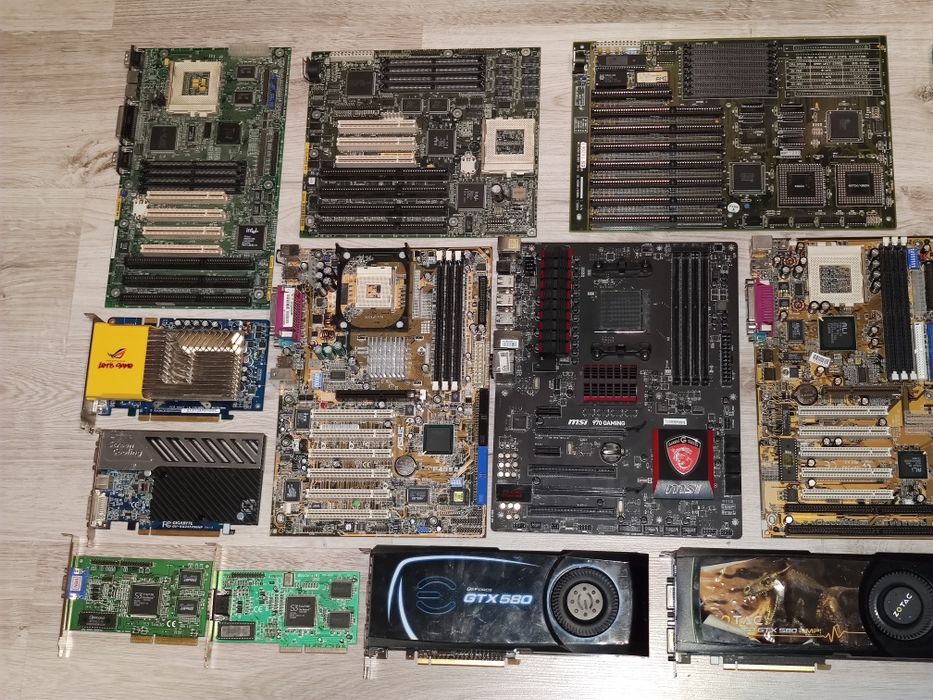 Stare / Retro podzespoły komputerowe