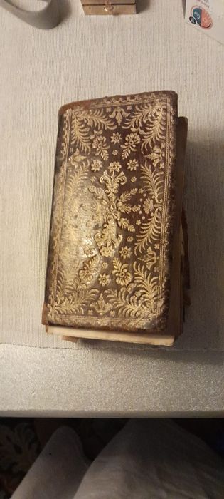 Livro religioso muito Antigo de 1828