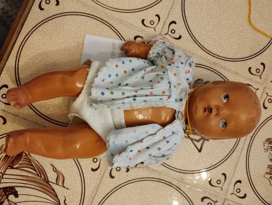 Stara lalka, kompozyt, bobas.