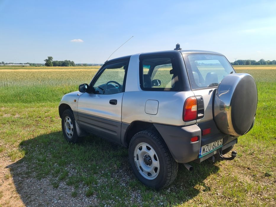 Toyota rav4 1 generacji