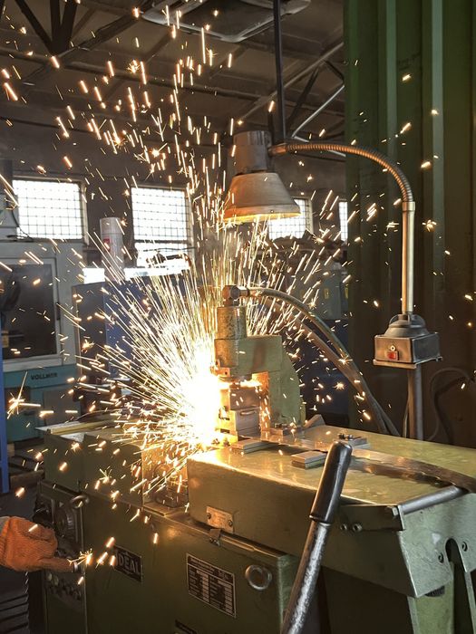 Стрічкові пили, Столярні пили, Круглі пили, ремонт та зварка пилок!!!