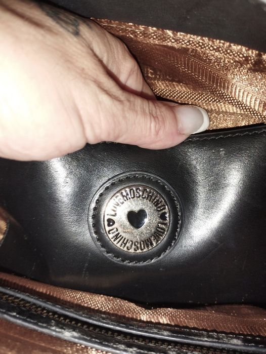 Mala de senhora Love Moschino.