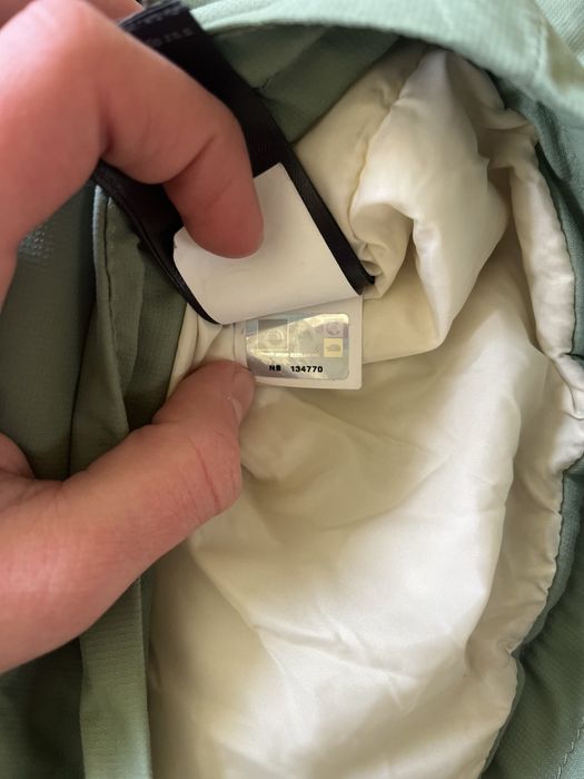 Демисезонна жіноча куртка  tnf