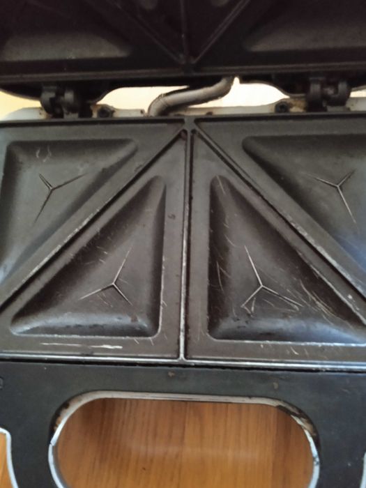 Вафельниця moulinex