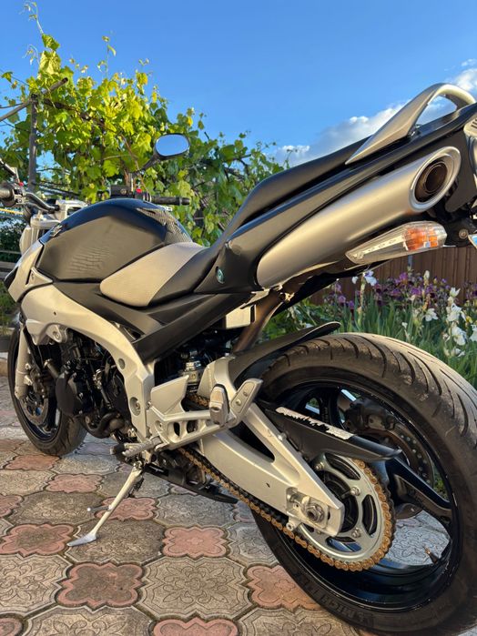 Мотоцикл Suzuki GSR 600