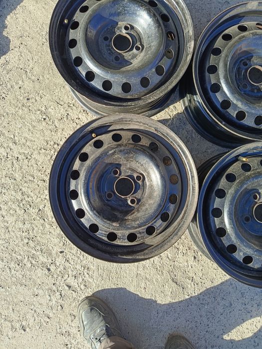 Диски 4*100*15 комплект KIA, Toyota