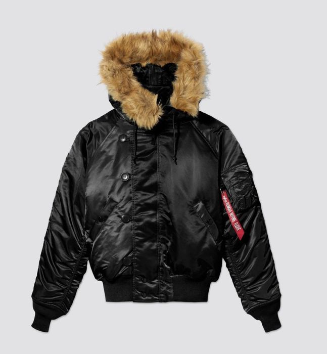 Продам куртку Аляску.