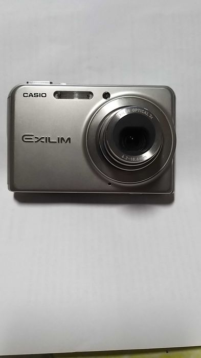 Casio Exilim EX-S880 Camera64730023505667122