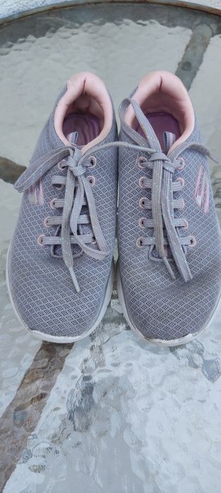 Ténis Skechers Menina 33