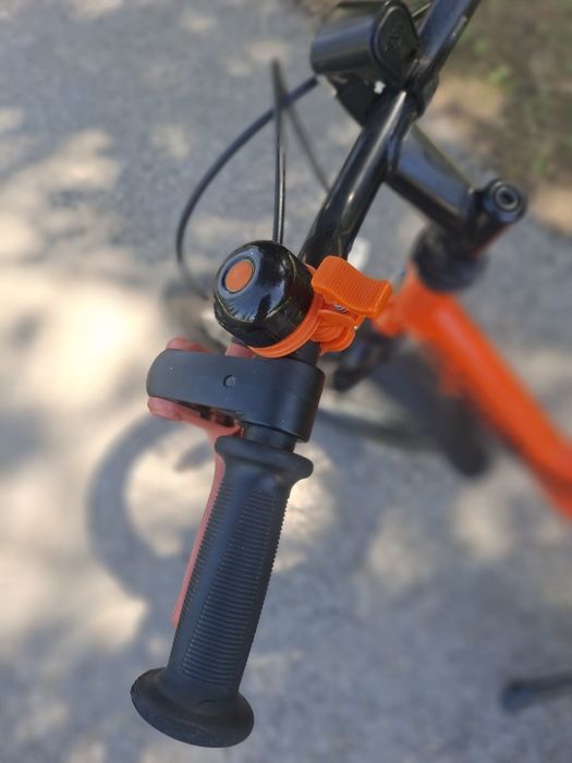 Bicicleta infantil B’TWIN roda 16” – Laranja – Bom estado