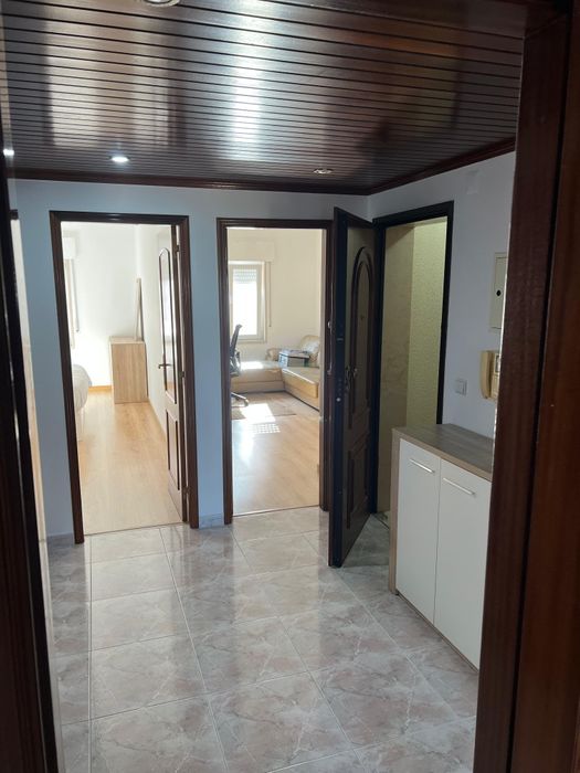 T2 Santa Marta,2 WC, arrecadação e parqueamento