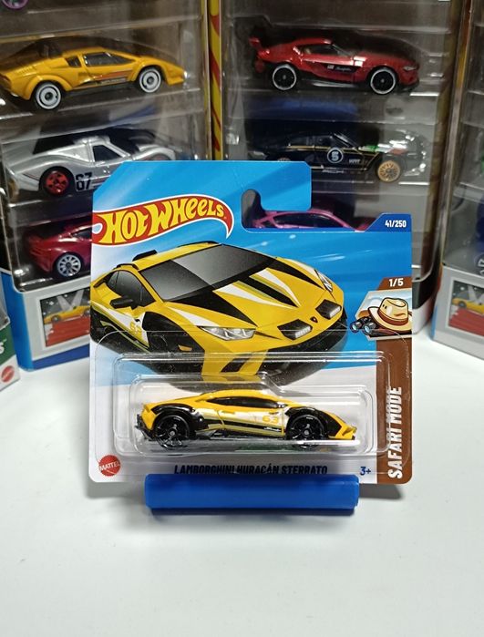 Hot Wheels Lamborghini Huracán Sterrato