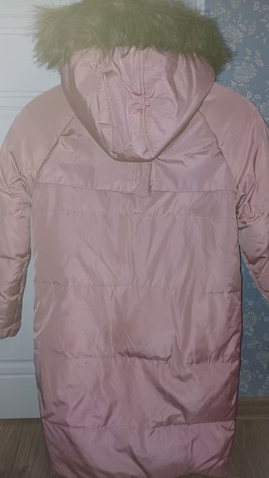 Пальто куртка на дівчинку  зима Reserved р.140
