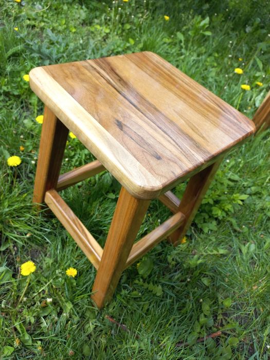 Кухонний комплект з горіха