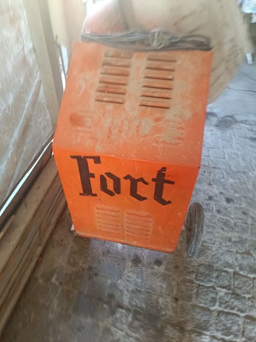 Betoneira média usada