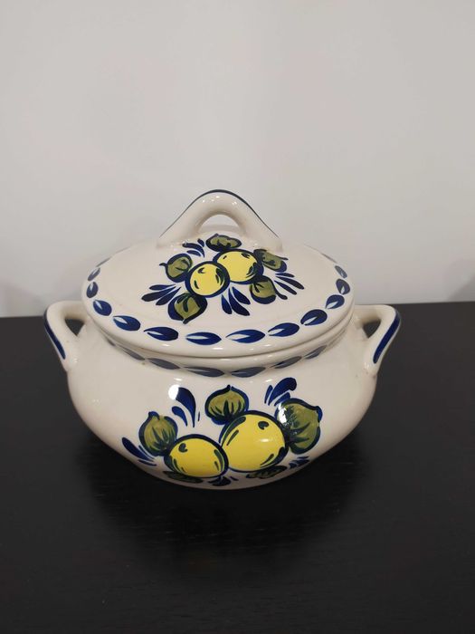 Loiça pintada à mão